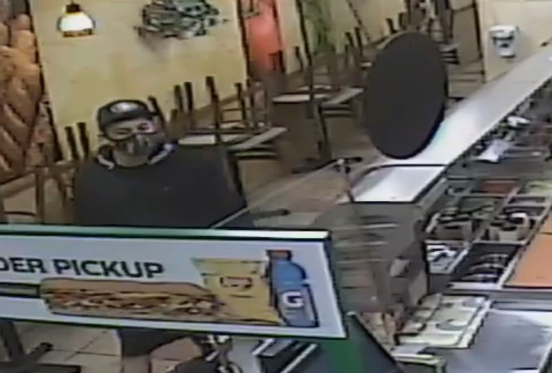 Subway in Redwood City robbed at gunpoint
