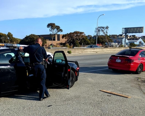 Drivers racing on San Mateo Bridge have cars impounded for 30 days