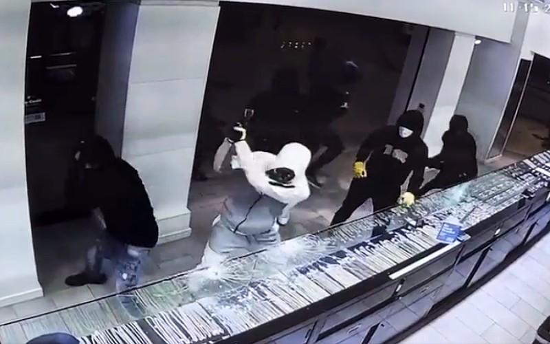 DAs form alliance to hold smash-and-grab robbery suspects accountable