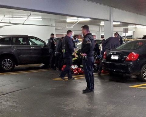 San Mateo police investigate shooting in parking lot of Hillsdale Shopping Center