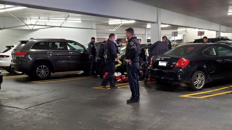 San Mateo police investigate shooting in parking lot of Hillsdale Shopping Center