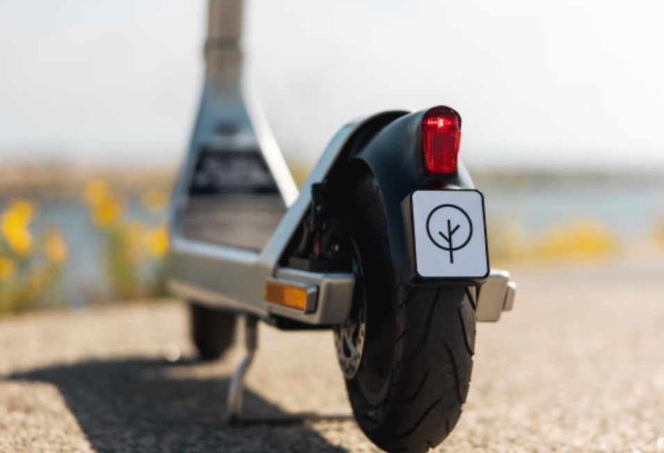 Eco-Friendly Bird E-Scooters Now Available to Redwood City Residents  