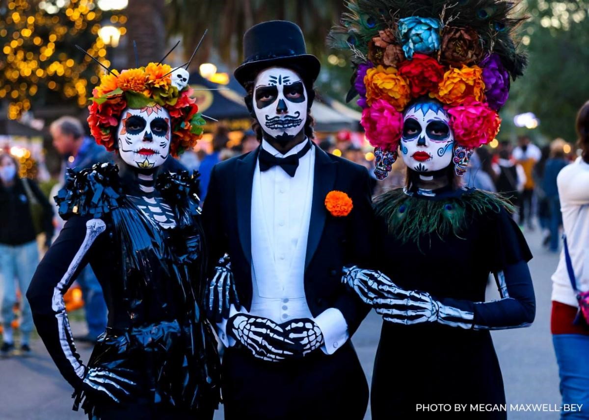 Courthouse Square to 'transform into a play' for Día de los Muertos ...